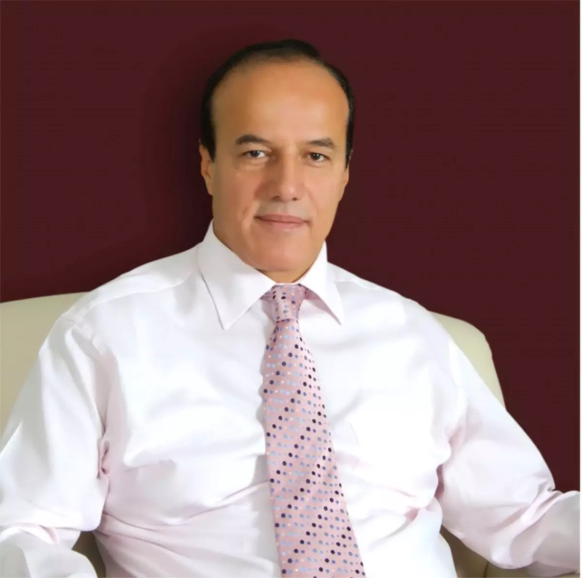 Osman Arıoğlu Ekibini Tanıttı