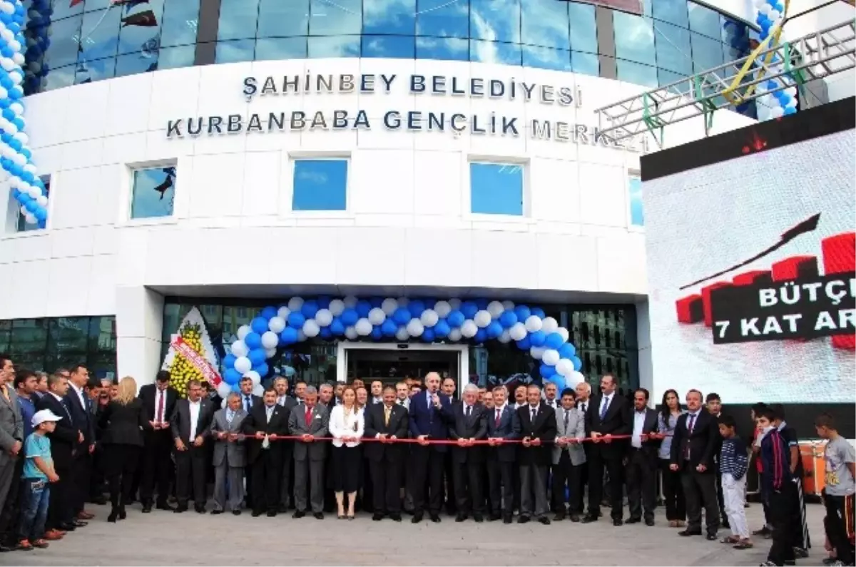 Şahinbey Belediyesi Kurbanbaba Gençlik Merkezi Açıldı