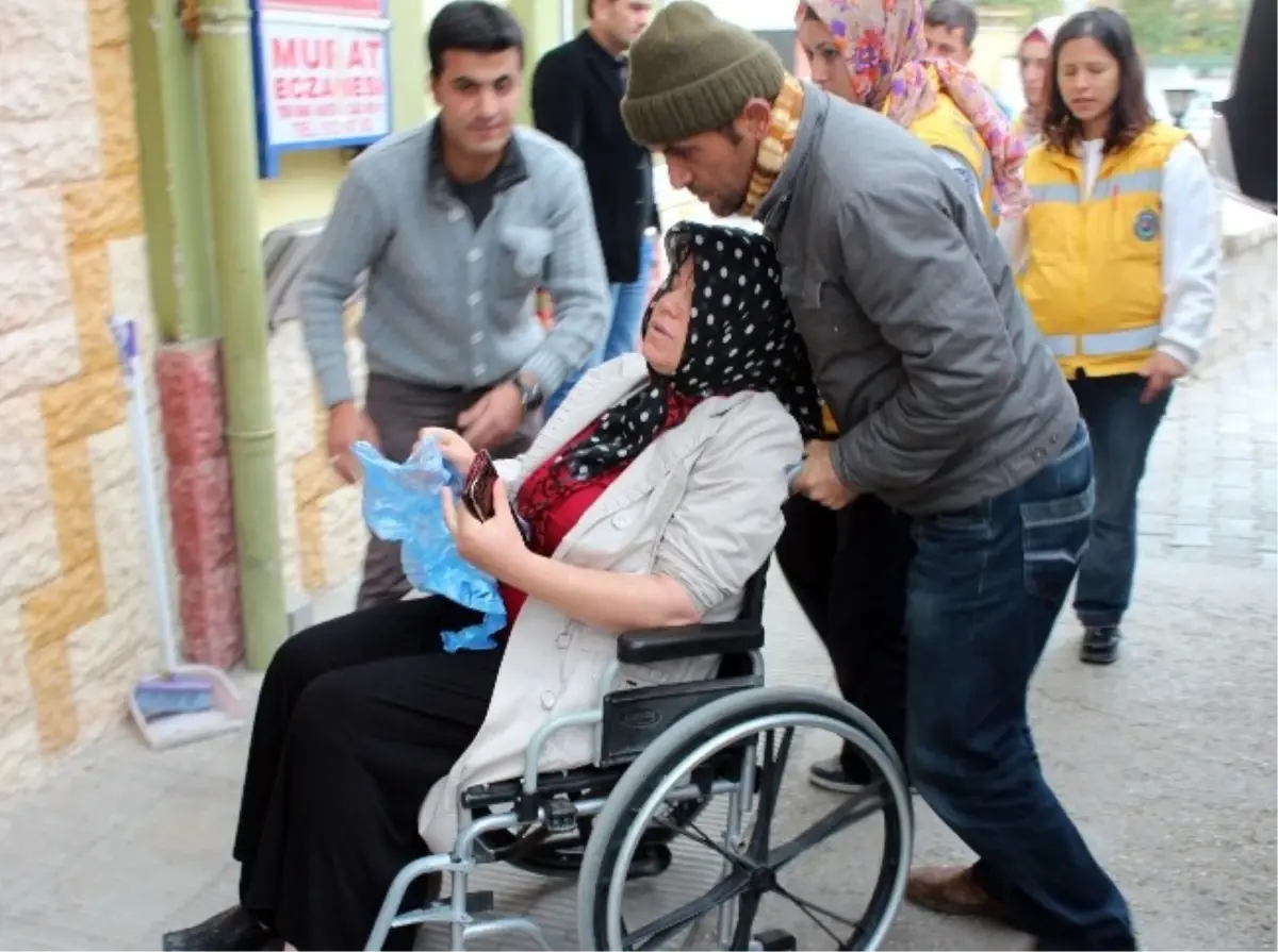 Anne ve Oğlu Sobadan Sızan Gazdan Zehirlendi