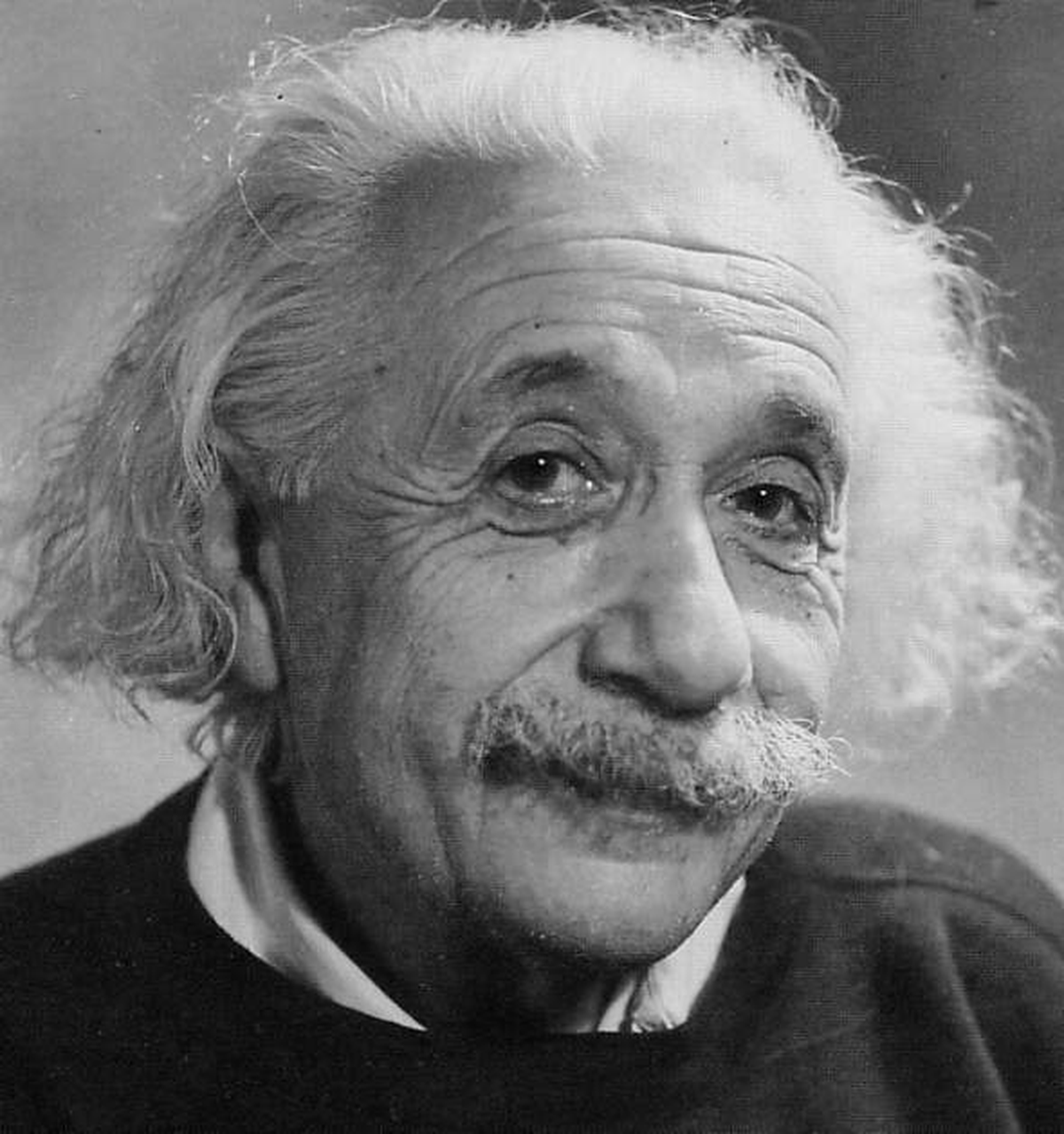 "Einstein\'in Zekasının Sırrı, Beyin Lobları Arasındaki Bağlantı Olabilir"