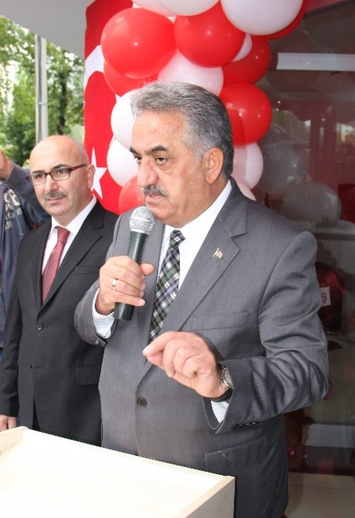 Gümrük ve Ticaret Bakanı Hayati Yazıcı Baba Ocağı Rize\'nin Çayeli İlçesinde Kız Öğrenci Yurdunun...