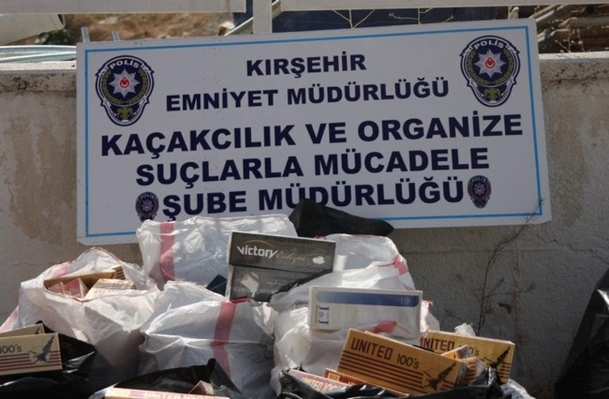Kırşehir\'de 7 Bin 930 Paket Bandrolsüz Sigara Ele Geçirildi