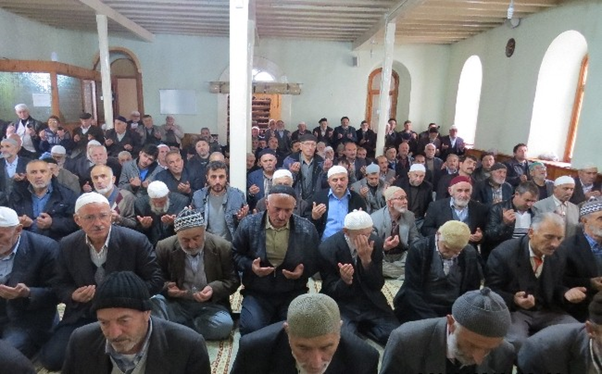 Kumru\'da Din Görevlilerinden Mevlit