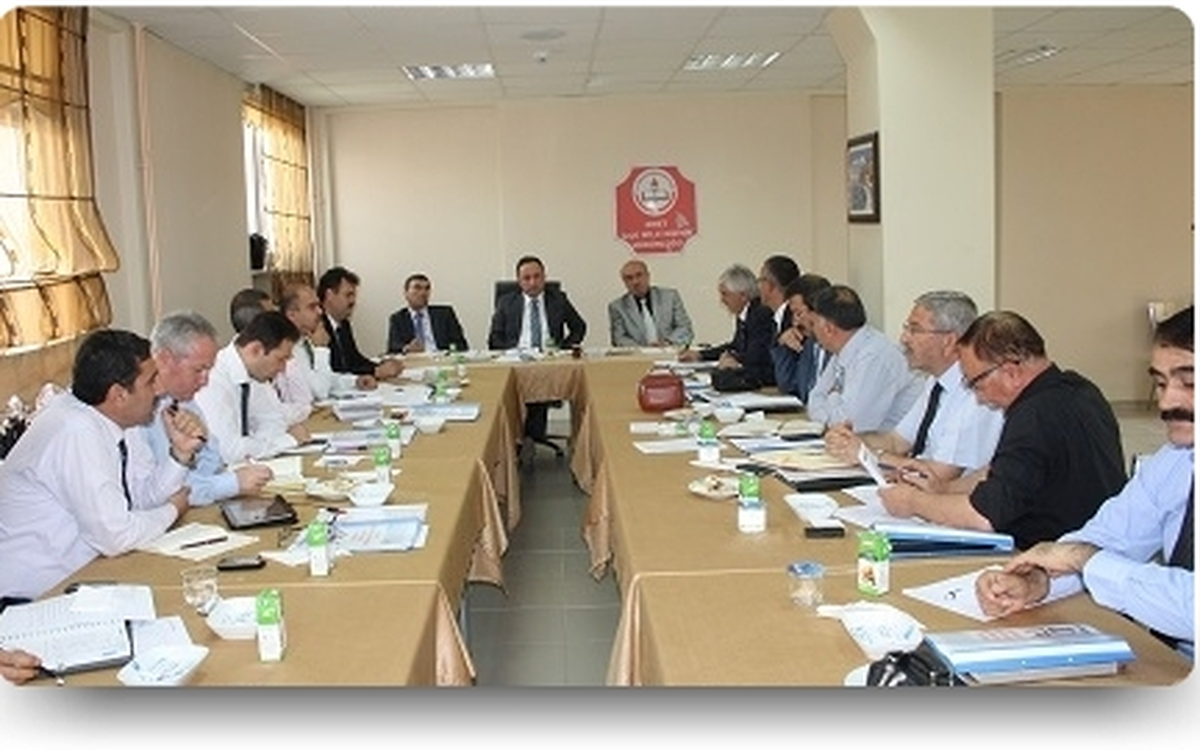 Kütahya Milli Eğitim Müdürleri Toplantısı Emet\'te Yapıldı