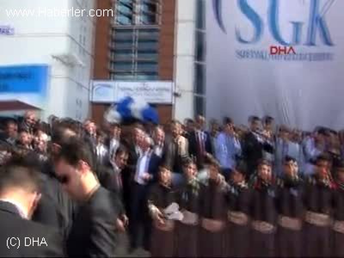 "Bakan Çelik: Ben Merkezli Siyasetten Hayır Gelmez" Haberine Ek