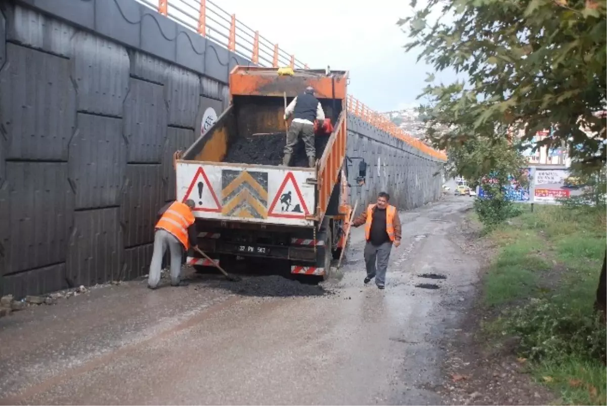 Karayolları Sorunlu Kavşakta Bakım Yaptı