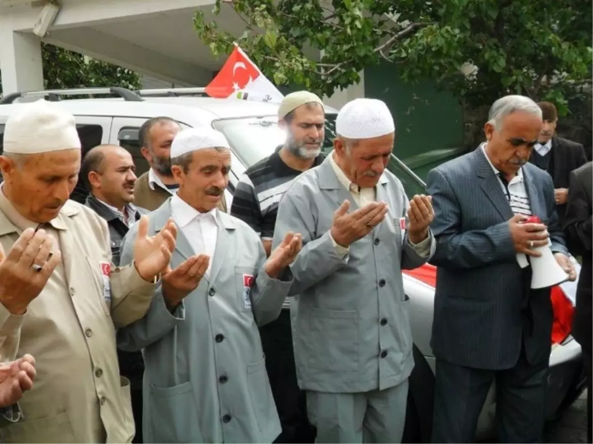 Semerkand Hacı Adaylarına Coşkulu Uğurlama