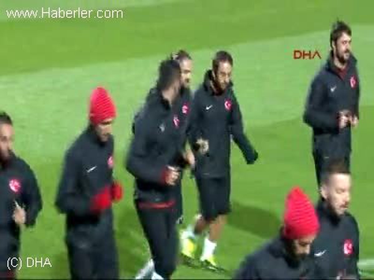 A Milli Futbol Takımı, Estonya ve Hollanda Maçlarının Hazırlıklarına Başladı