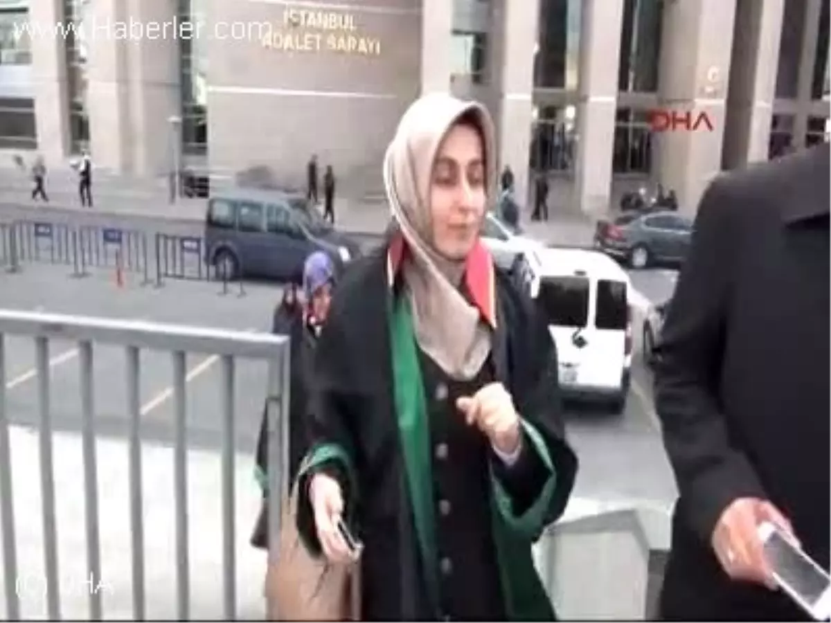 Adliye Önünde Açıklama Yapan Avukatlar: Başörtüsü Her Meslekte Serbest Olsun