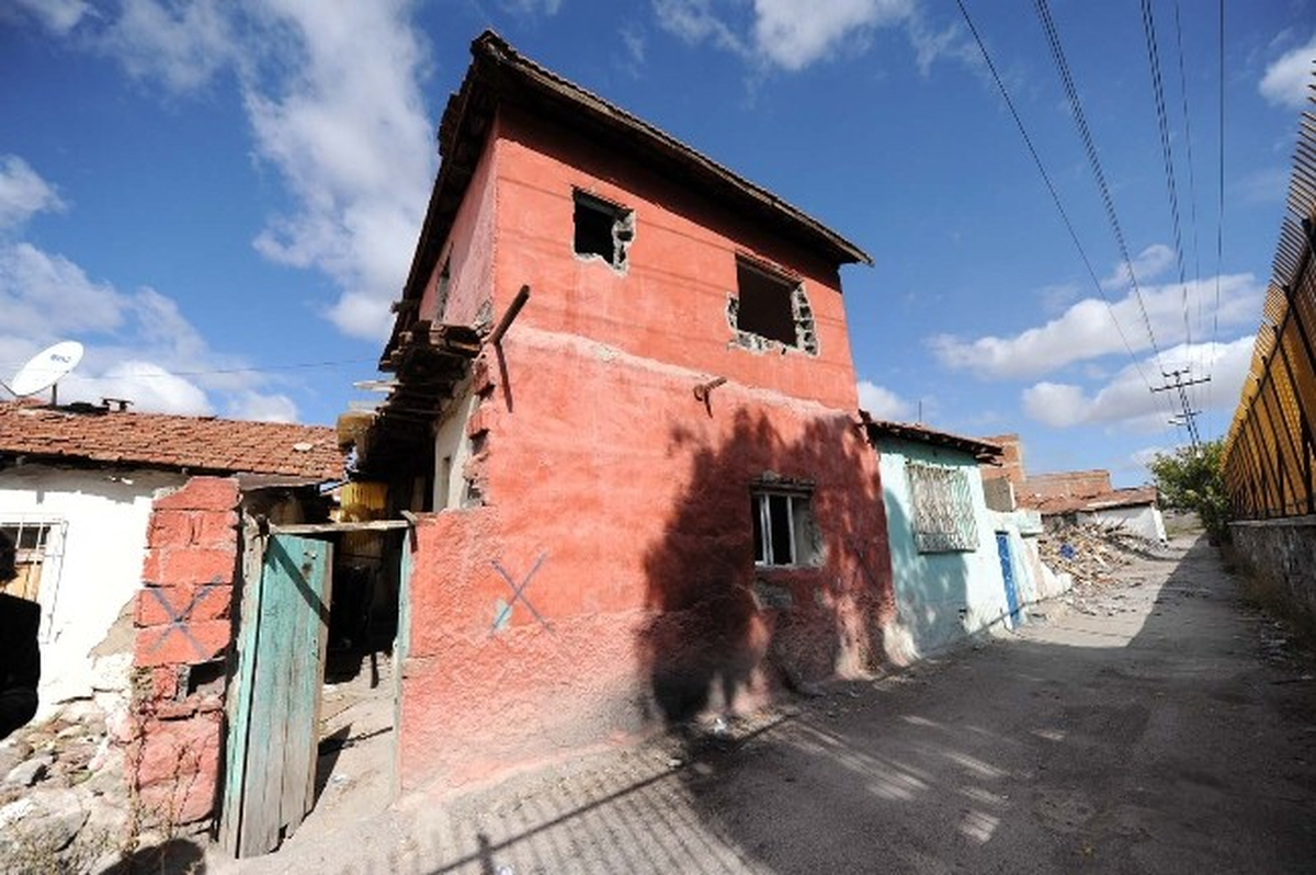 Altındağ Belediyesinden Harabe Yapılara Taviz Yok