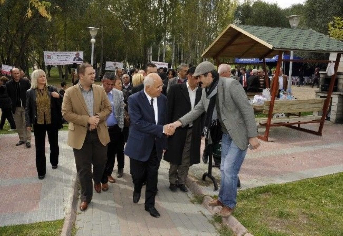 Başkan Yaşar, Yakacık\'ta Yozgatlıları Ağırladı