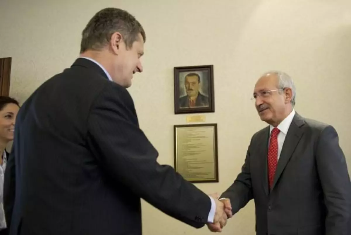 CHP Genel Başkanı Kılıçdaroğlu, İsveç Büyükelçisi Wahlund ile Görüştü