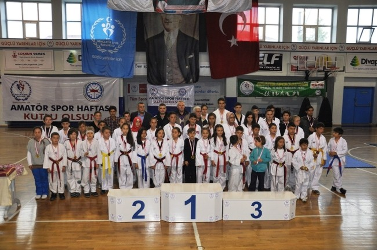 Düzce\'de Amatör Spor Haftası Sona Erdi