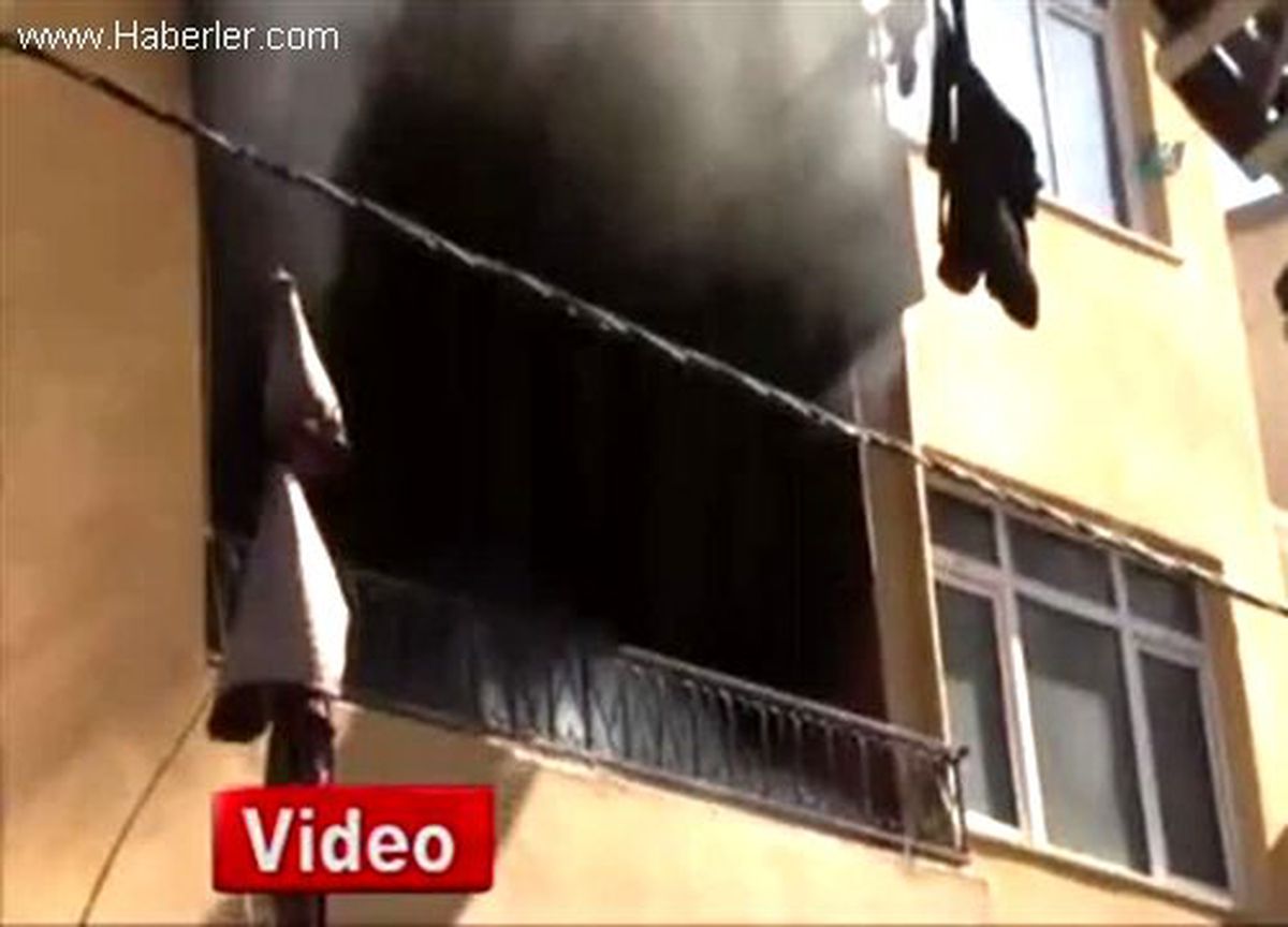 Fikirtepe\'de Korkutan Yangın