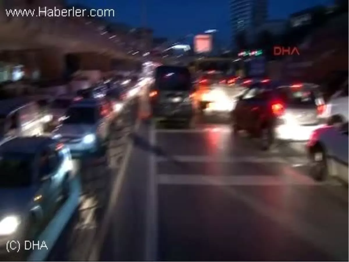 İstanbul\'da Trafik Çilesi