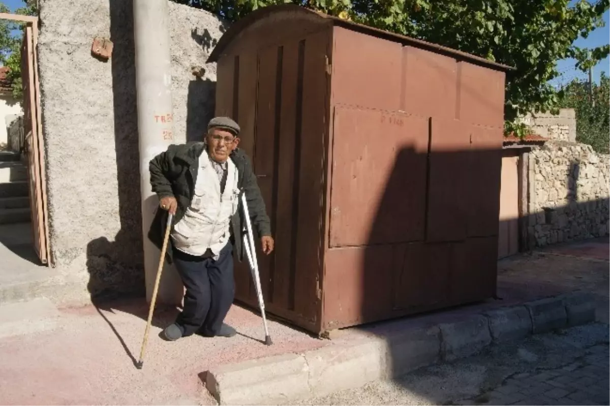 Özürlü Ayakkabı Tamircisi Kulübe Mağduru