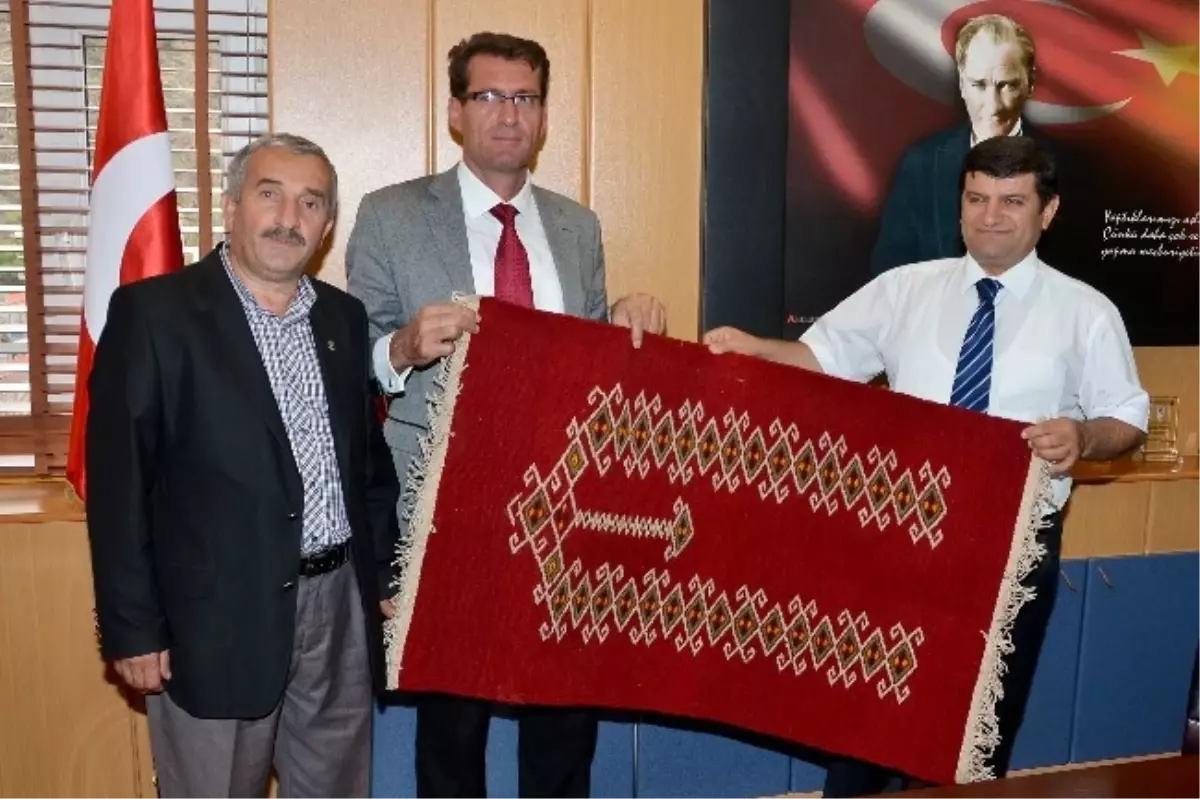 Ala Kilim Görücüye Çıktı