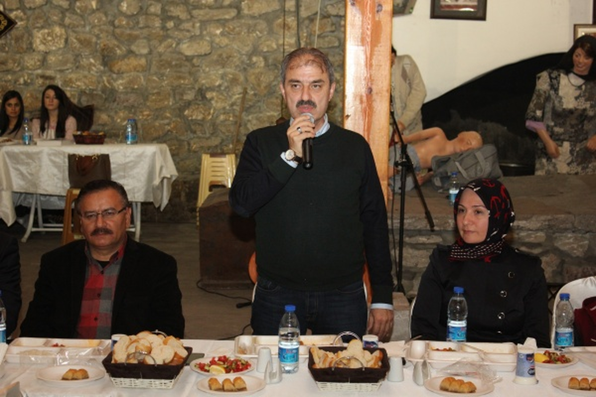 Başkan Dinç Öğrencilerin Sıkıntılarını Dinledi