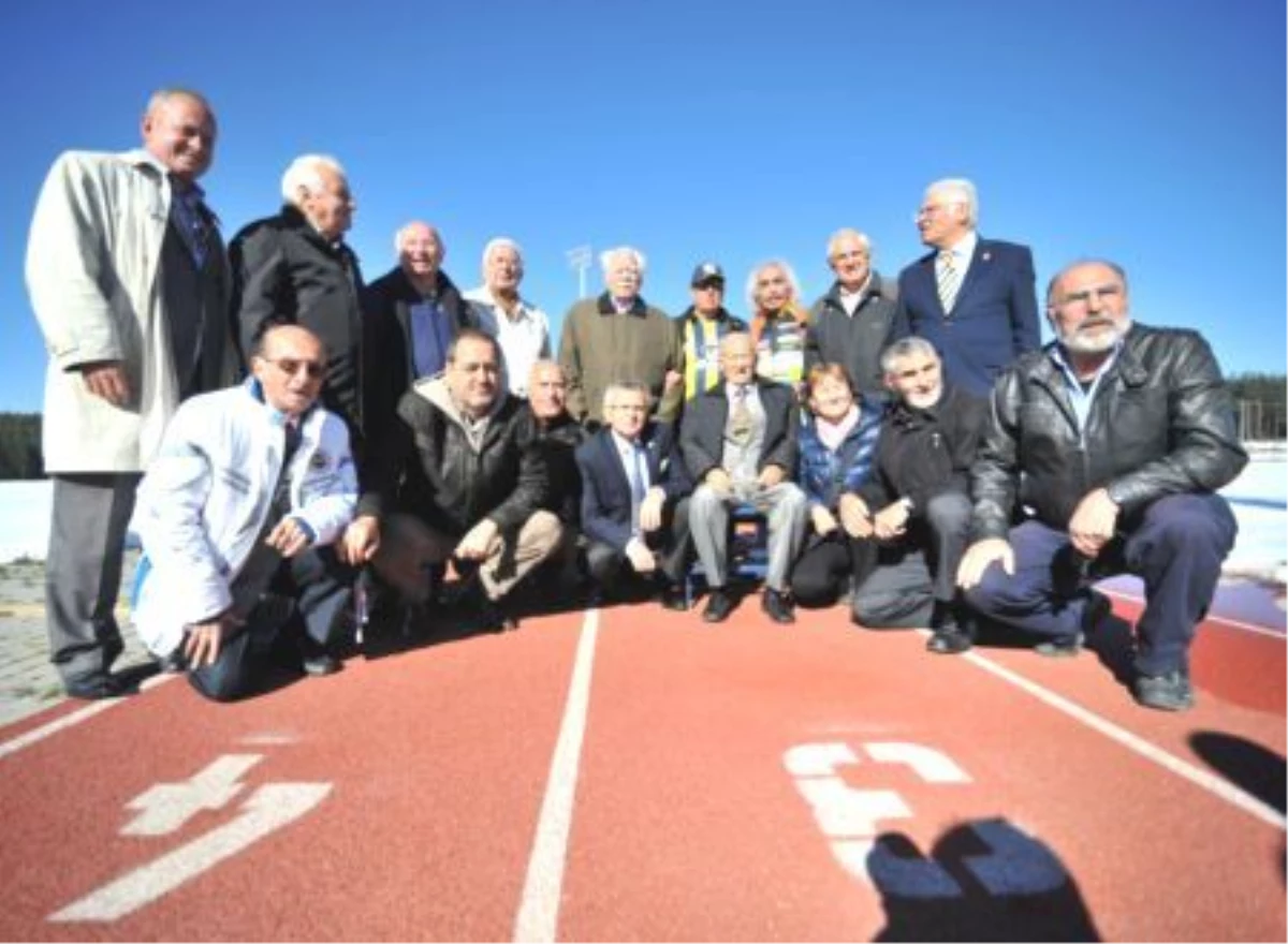 Fenerbahçe Eşref Aydın Atletizm Pisti Törenle Açıldı