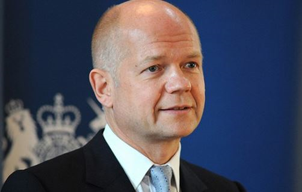 Hague: "İran ile Diplomatik Bağları Yeniden Oluşturacağız"