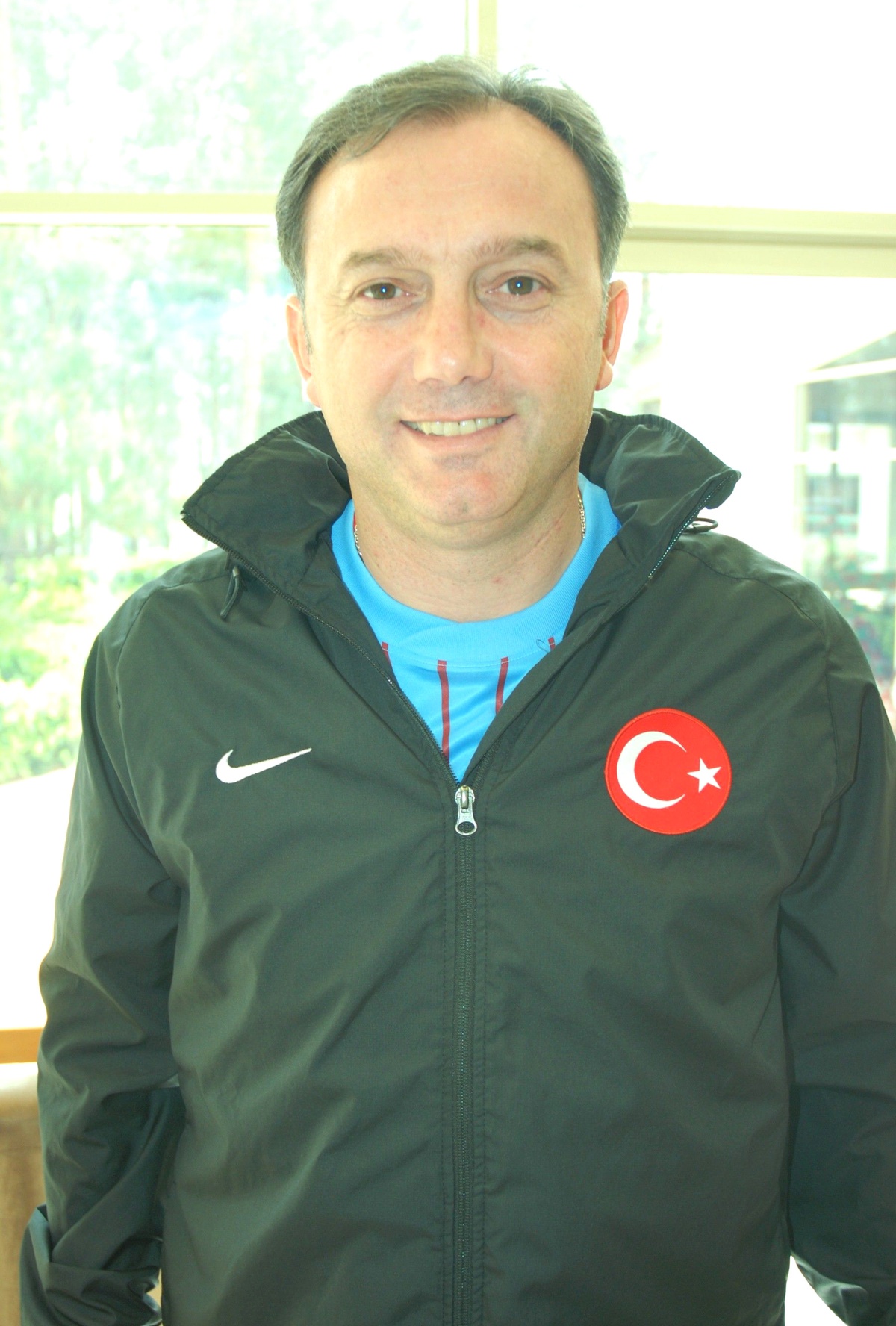 Hami Mandıralı\'dan Trabzonsporlu Oyunculara Övgü