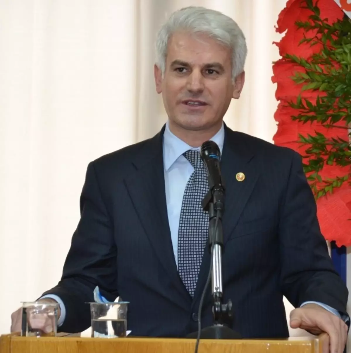 Hüseyin Şahin: "Türkiye Doğru Yolda İlerliyor"