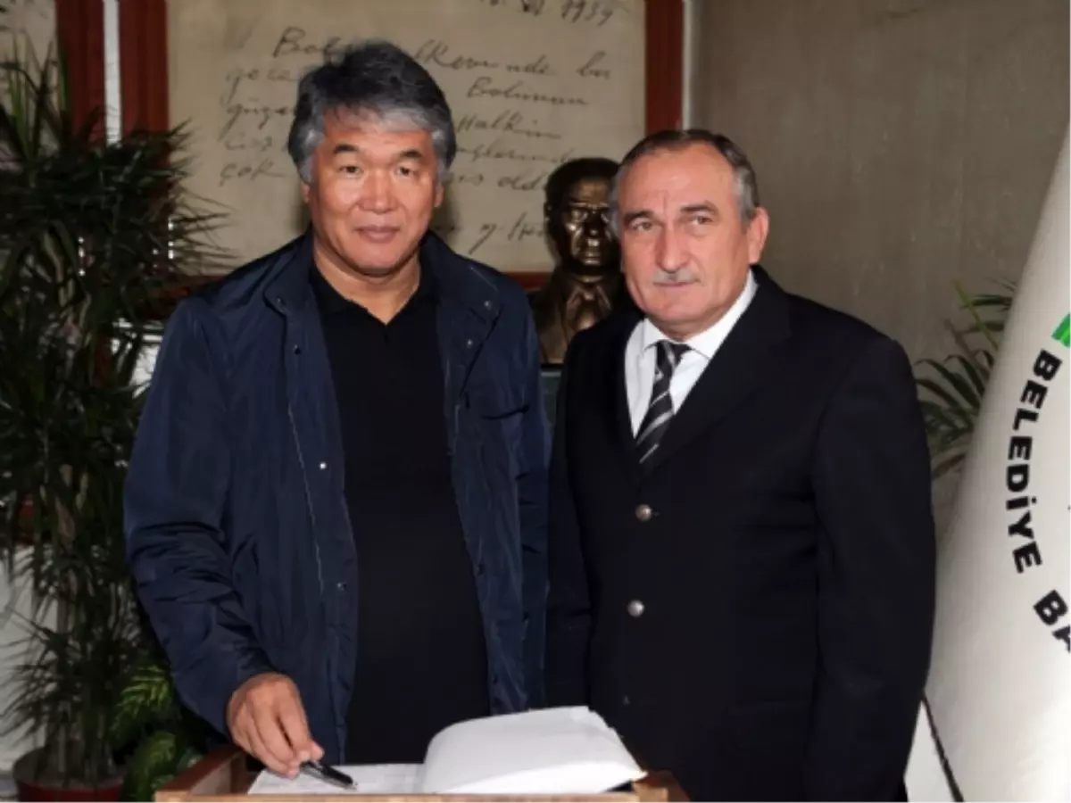 Kırgızistan Kültür Bakanı Bolu\'ya Geldi
