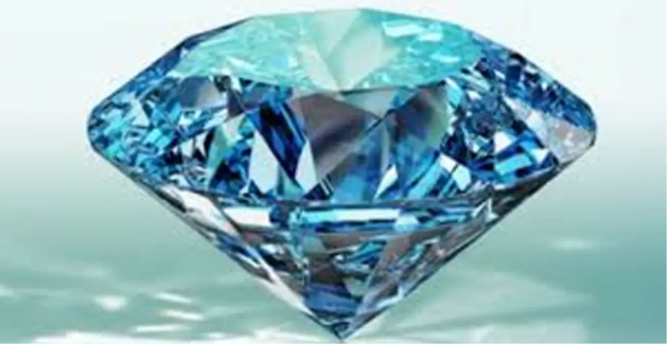 Küçük Yumurta Boyundaki Elmas 30,8 Milyon Dolara Satıldı