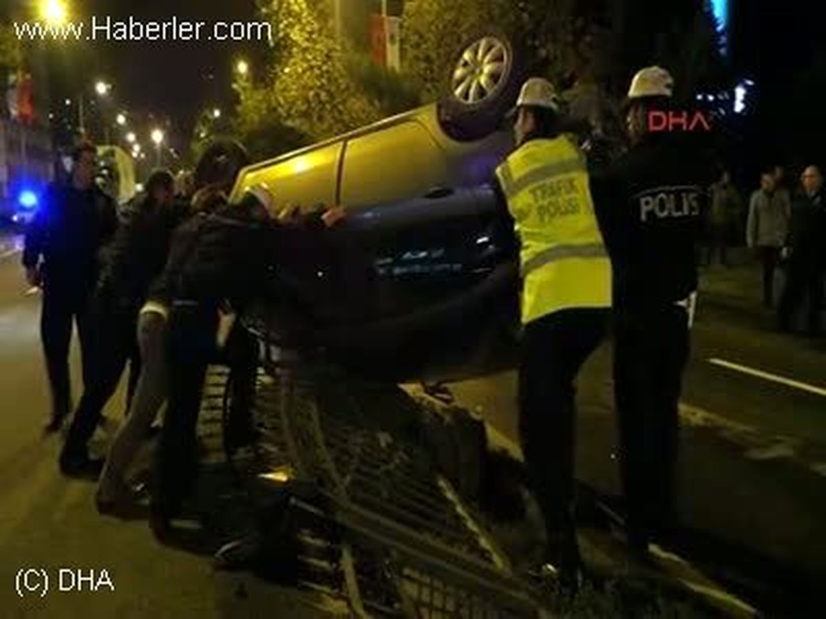 Ordu\'da Tır\'la Polis Aracı Çarpıştı 2 Polis Yaralı