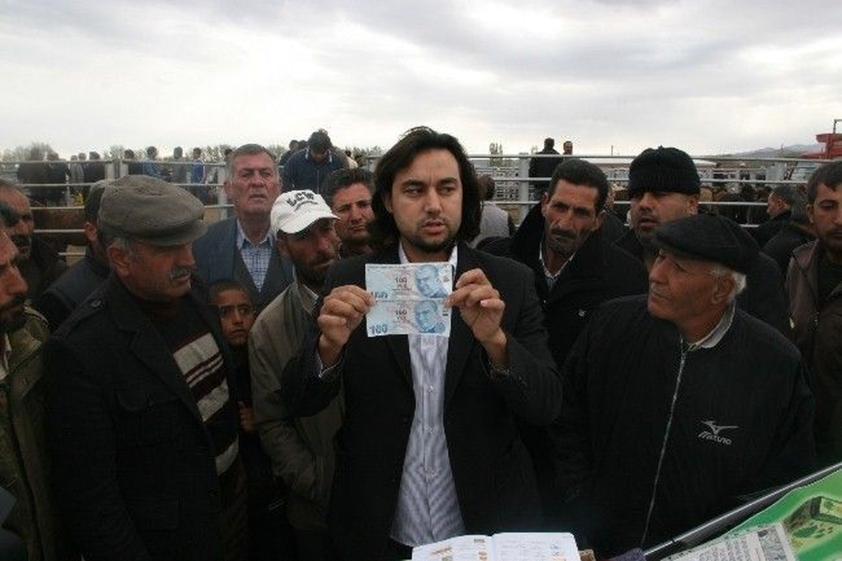 Polis ekiplerinden sahte para uyarısı