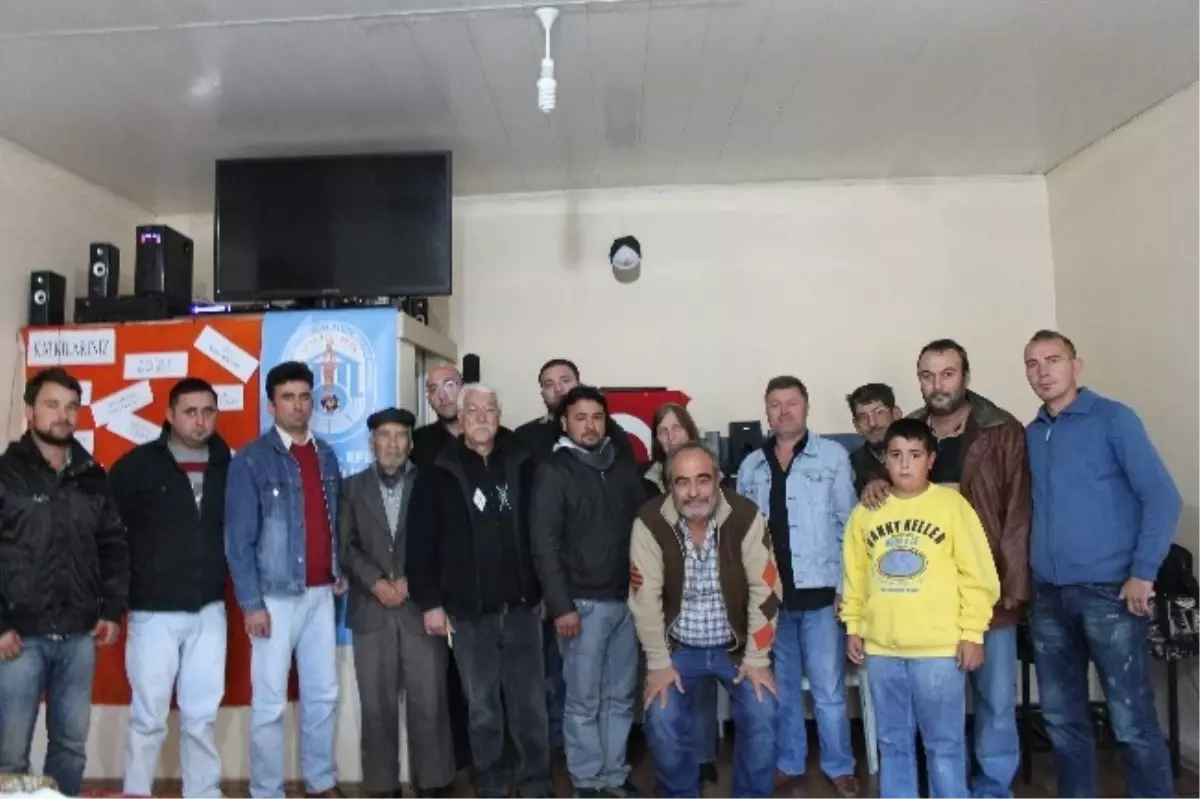 Selçuk\'ta "Selçuk-Efes Devecilik Kültürü ve Deve Güreşleri Derneği" Kuruldu