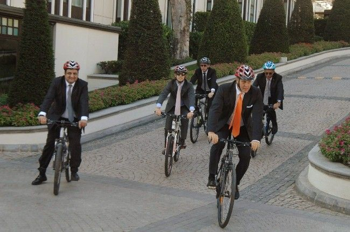 Türk - Amerikan İşadamlarından Trafiğe Bisikletli Çözüm