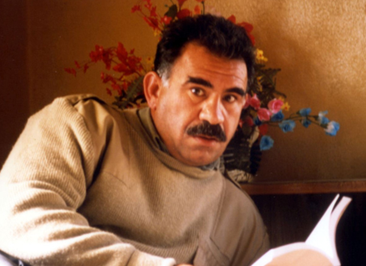 Abdullah Öcalan'dan 'Belediyeler de Eş Başkanlık Sistemi' ile Yönetilsin Önerisi