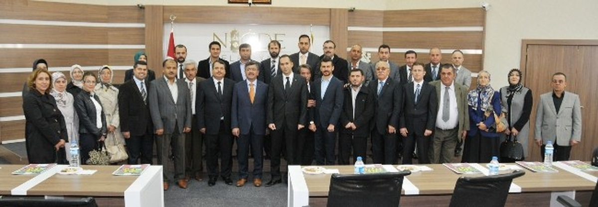 AK Parti Niğde İl Yönetiminden Akdoğan\'a Ziyaret