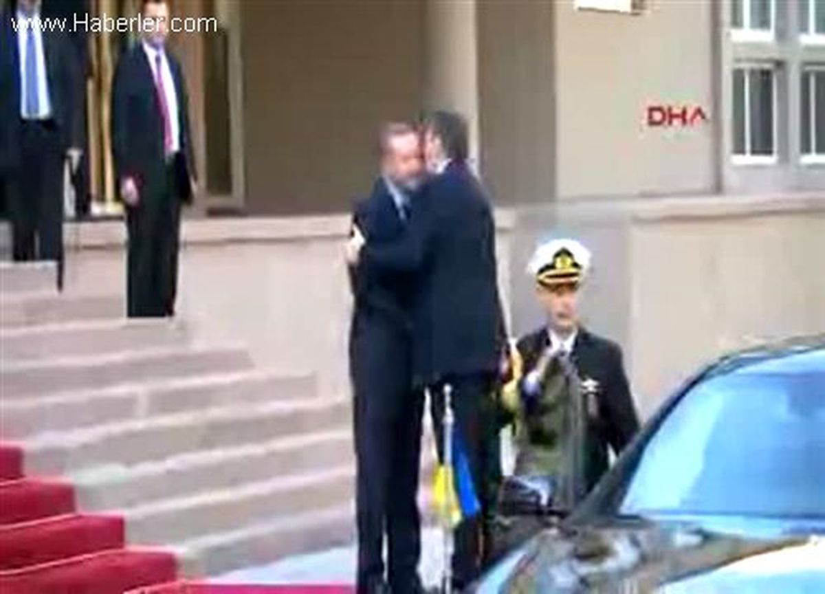 Başbakan Erdoğan, Ukrayna Devlet Başkanı Yanukoviç ile Görüştü