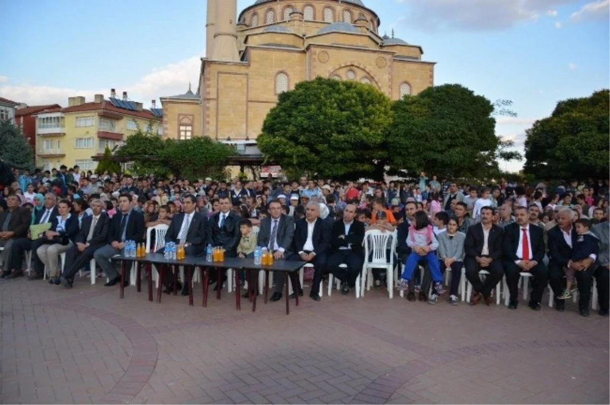 Biz Türkiye\'yiz Adlı Oyun Kaman İlçesinde Sahnelendi