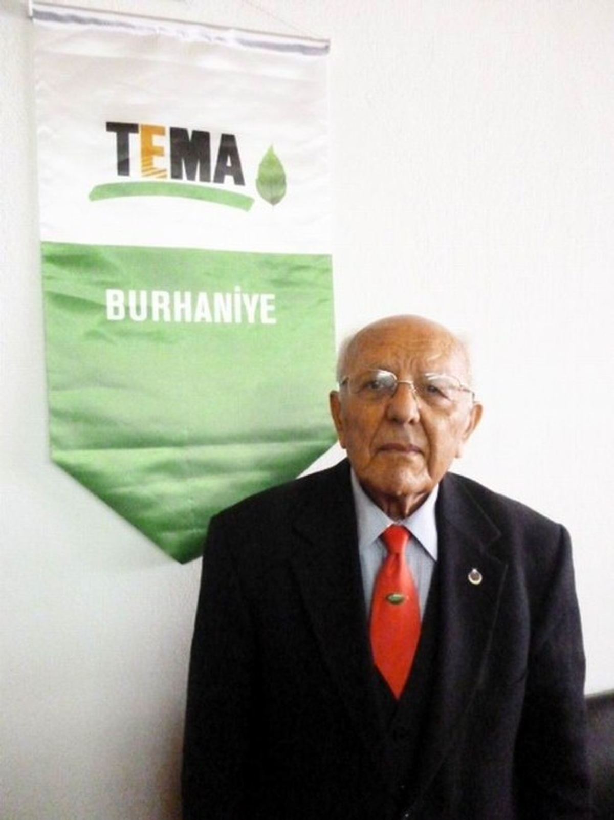Burhaniye\'de, Hürriyet Gazetesi\'nden Çevreye Katkı