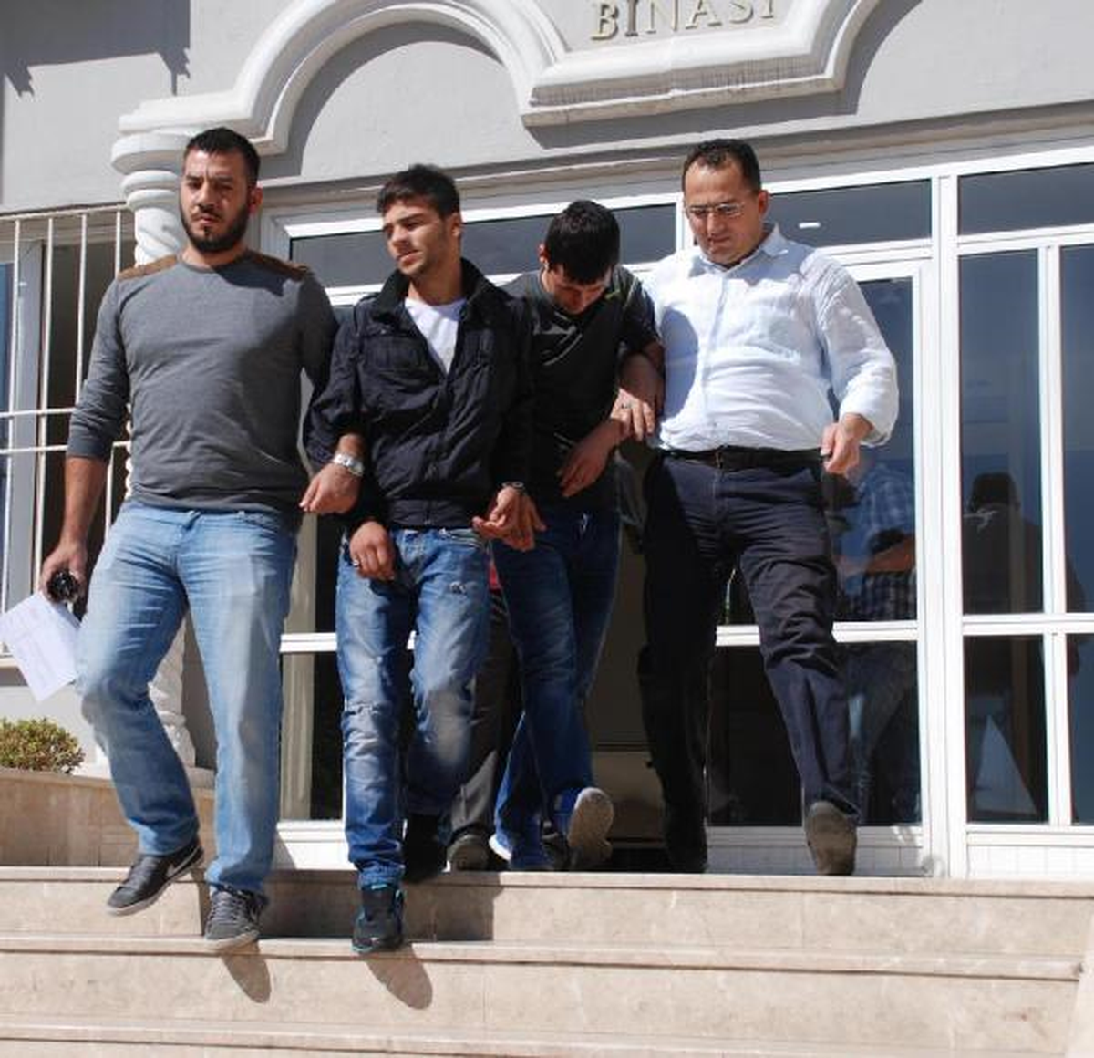 Çalıntı Altınları Satamadan Yakalandılar