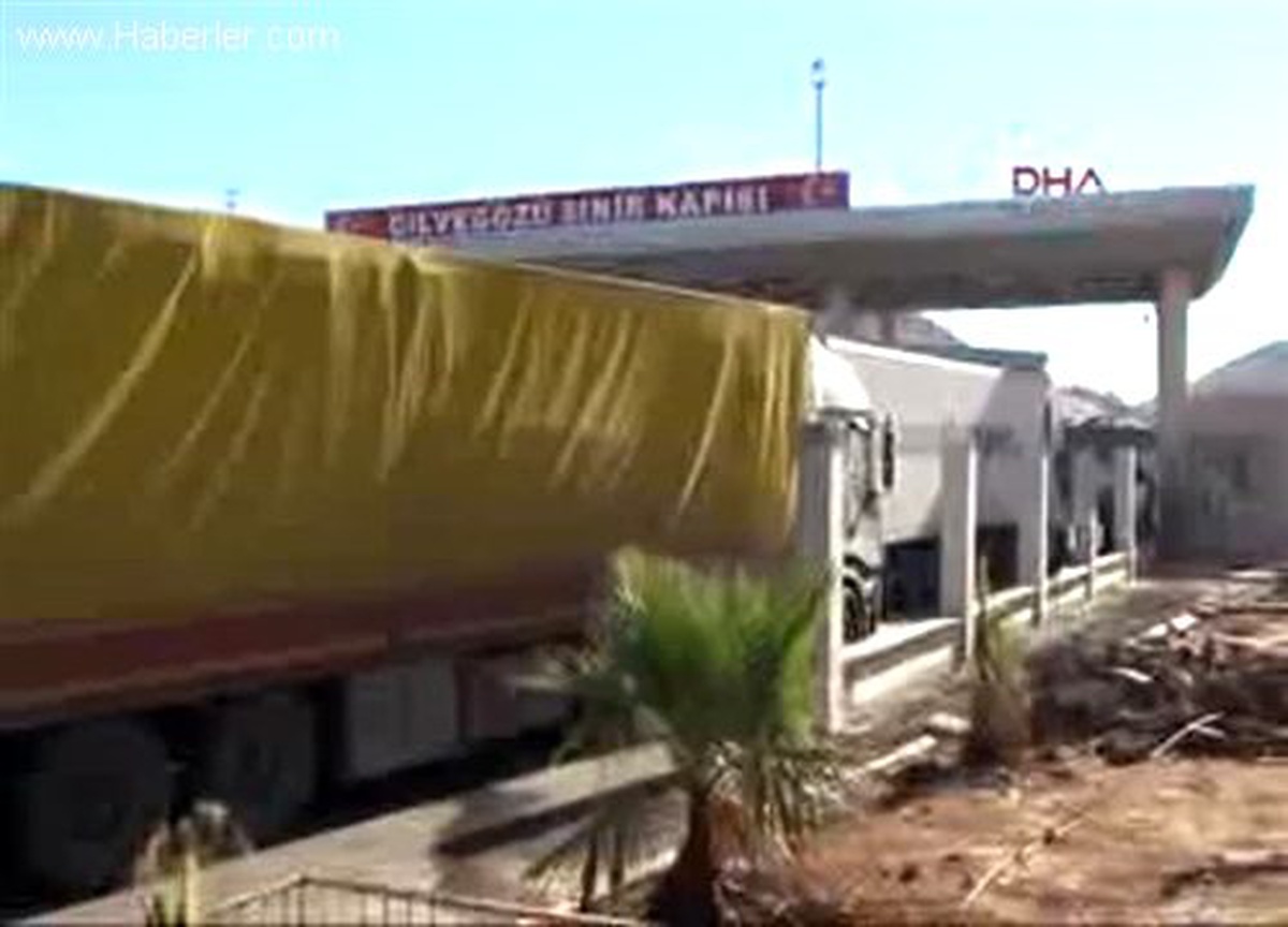 Cilvegözü\'nde 10 Kilometrelik Tır Kuyruğu