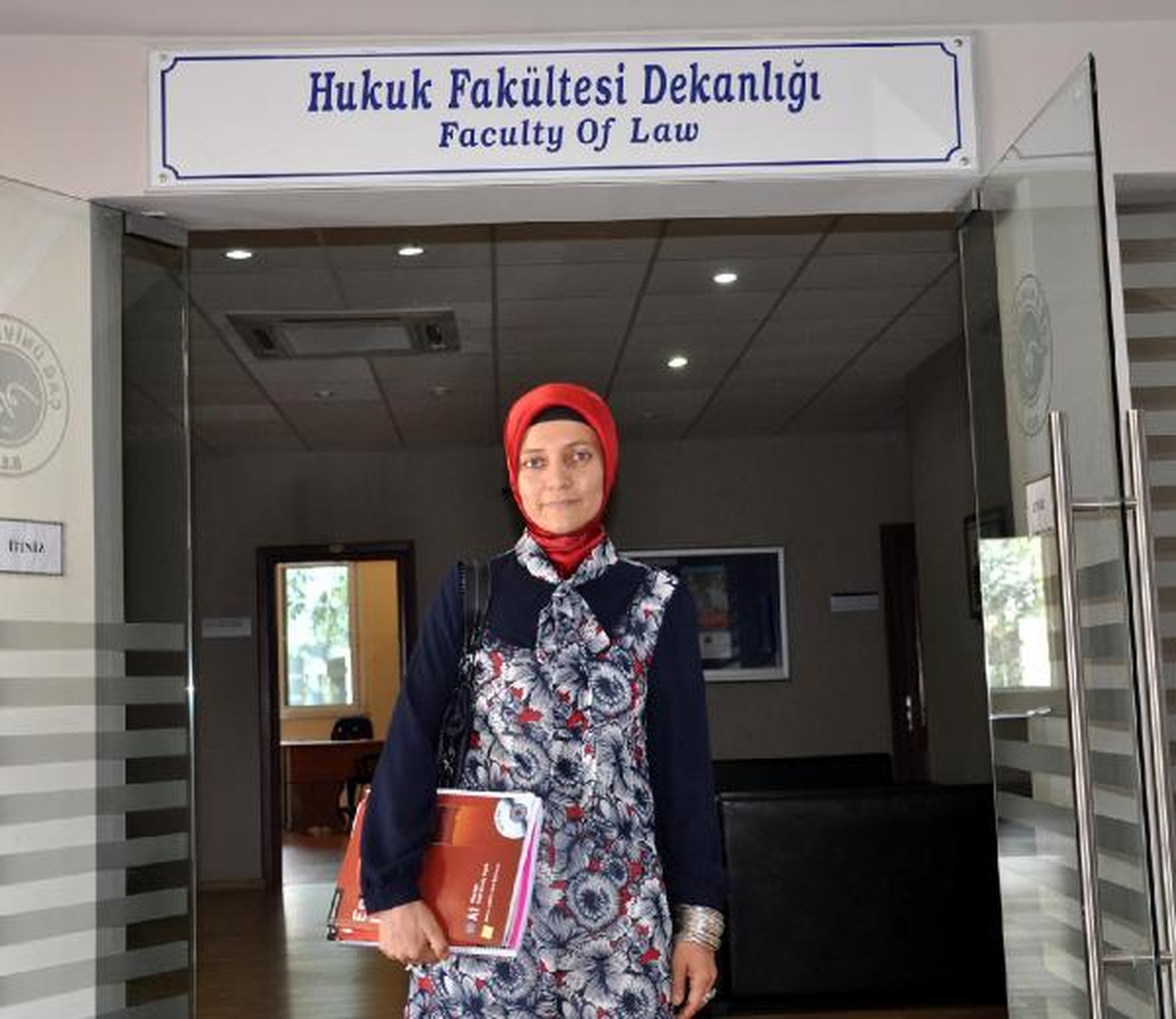 Derya Hanımın Bir Koltuğunda Beş Karpuz