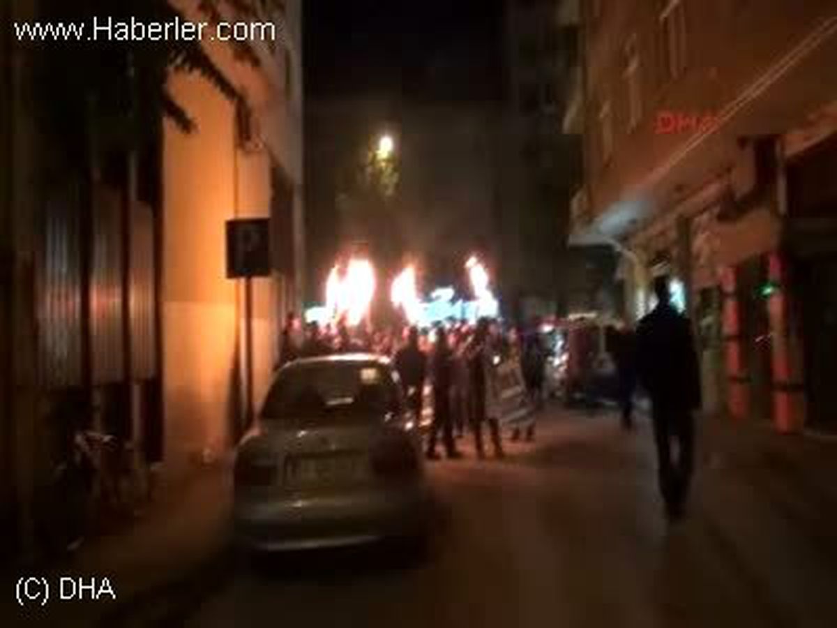 Eskişehir\'de Meşaleli Protesto Yürüyüşü