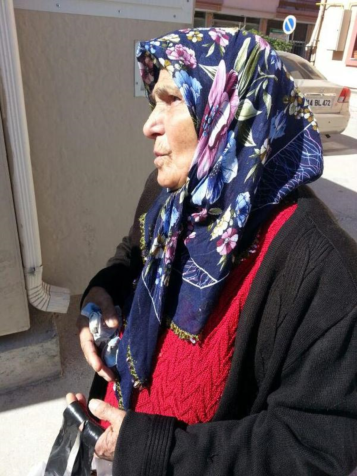 Fünye ile Patlatılan Şüpheli Çantada Emekli Maaşı Vardı (2)