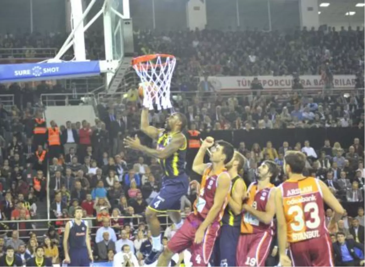 Galatasaray Liv Hospital - Fenerbahçe Ülker : 62 - 64