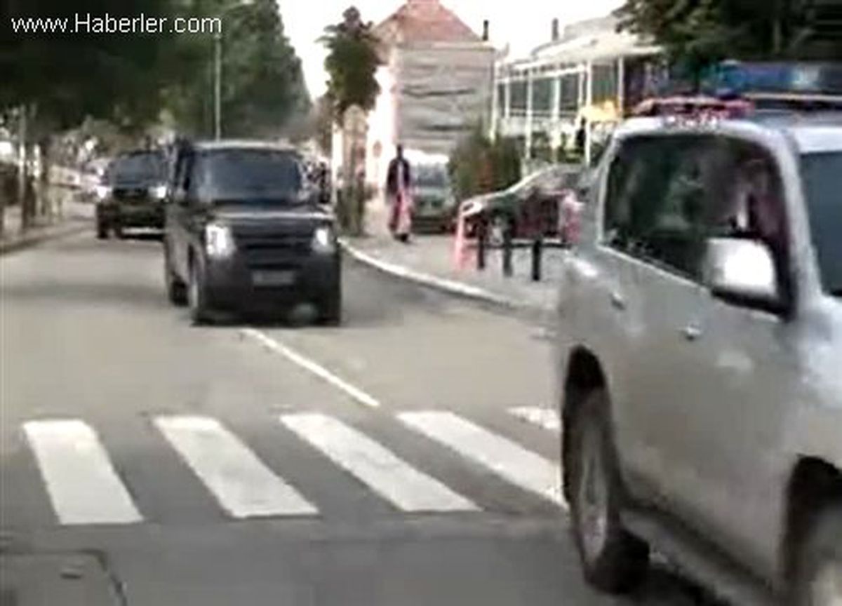 Genelkurmay Başkanı Özel Kosova\'da Sinan Paşa Camiini Ziyaret Etti