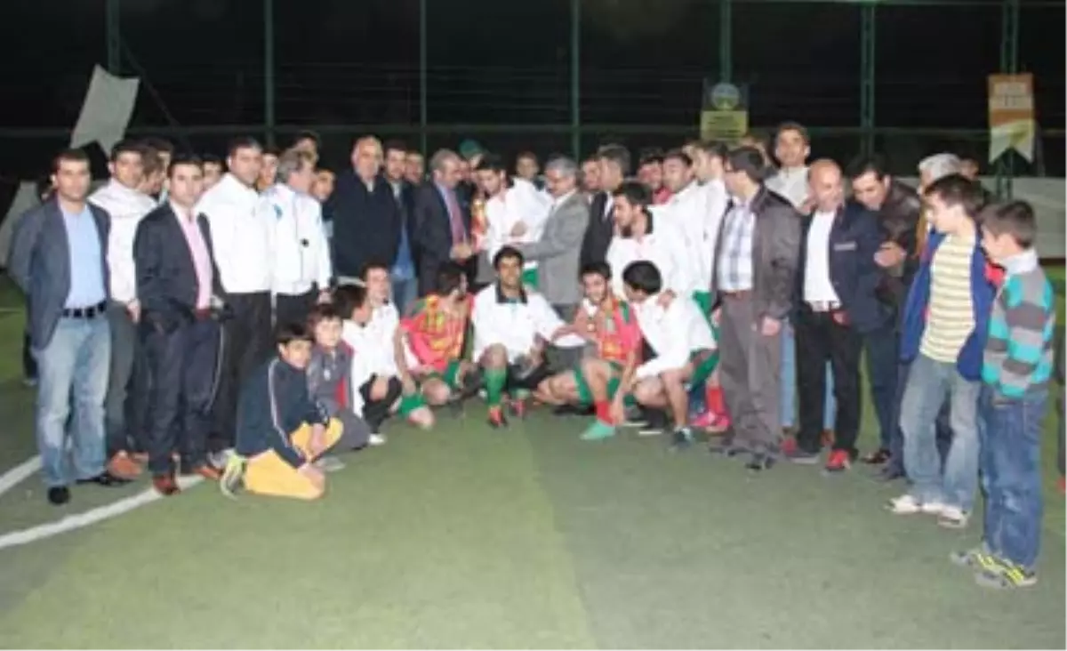 Gold Turnuvası Şampiyonu Yüksel Gold