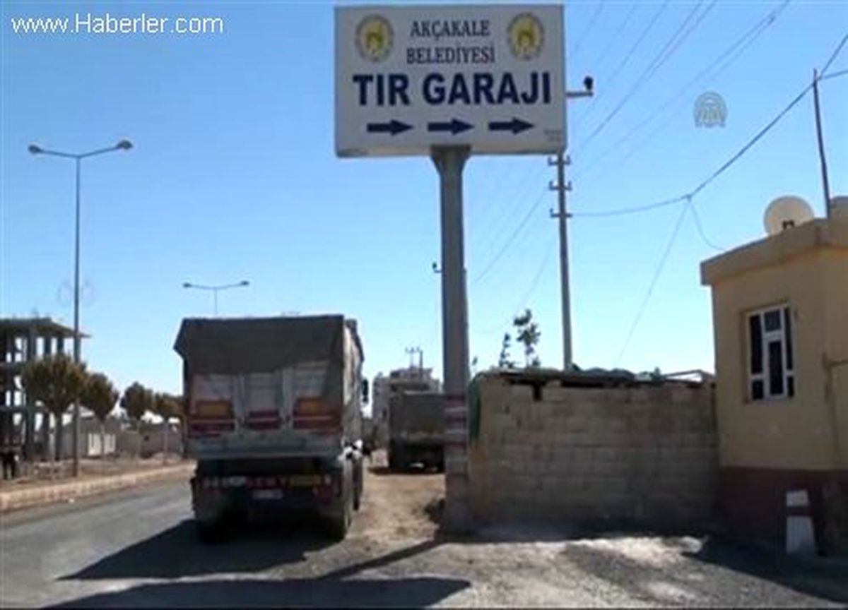 Kamyoncuların Akçakale\'deki Bekleyişi Sürüyor
