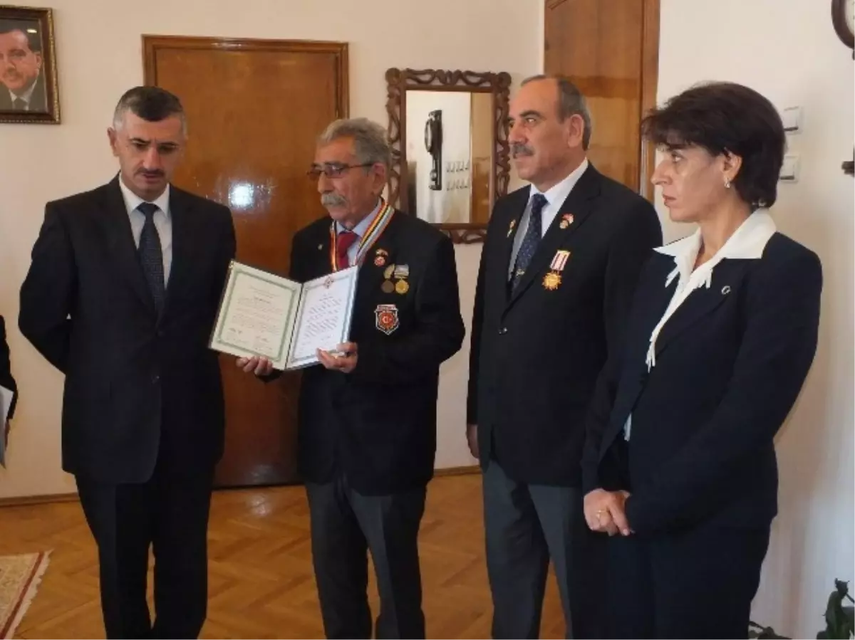 Kore Cumhuriyeti, Gazi Cemil İlkan\'ı Unutmadı