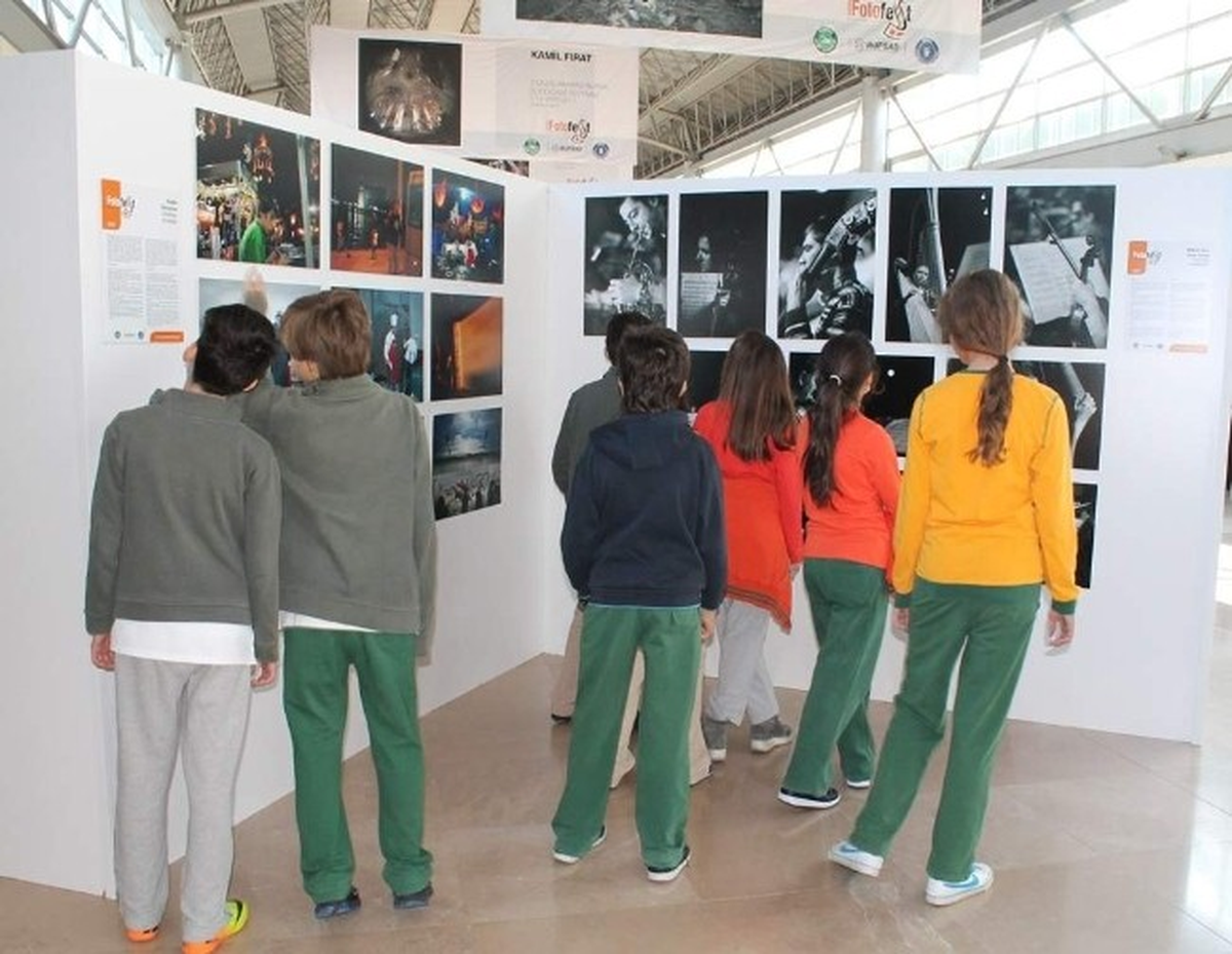 \'Kültür\'lü Öğrenciler Fotofest\'i Ziyaret Etti