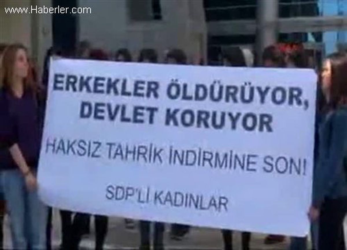 Eşini Baltayla Öldüren Adama \'Şiddetli Elem\' İndirimi