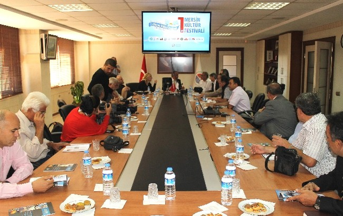 Mersin Kültür Festivali\'nin Değerlendirme Toplantısı Yapıldı